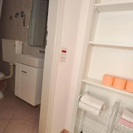 In With Sea View, Balcony, Air Conditioning, Wi-fi