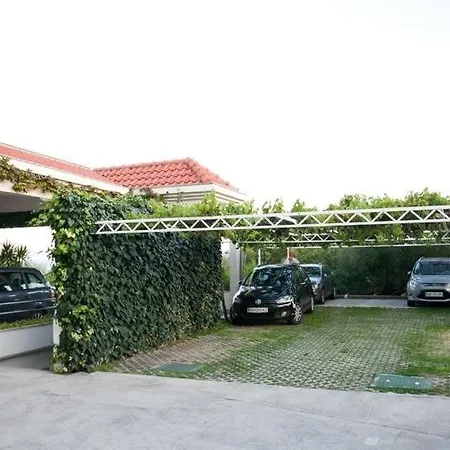 In With Sea View, Balcony, Air Conditioning, Wi-fi * Duće